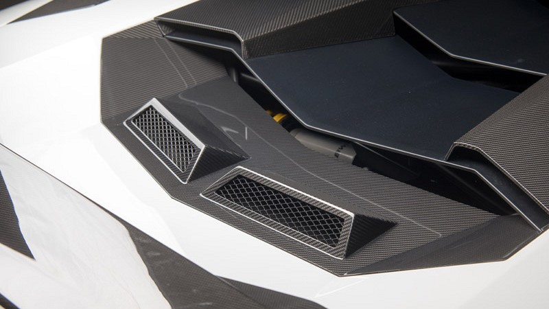 Photo of Novitec Air-ventilation-vents for the Engine Bonnet (not for Roadster) for the Lamborghini Aventador S - Image 2